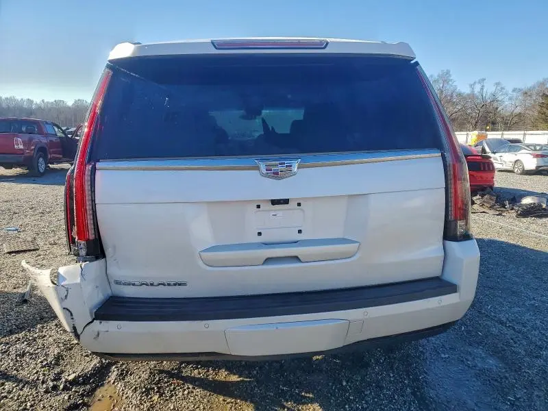 2018 CADILLAC ESCALADE LUXURY  