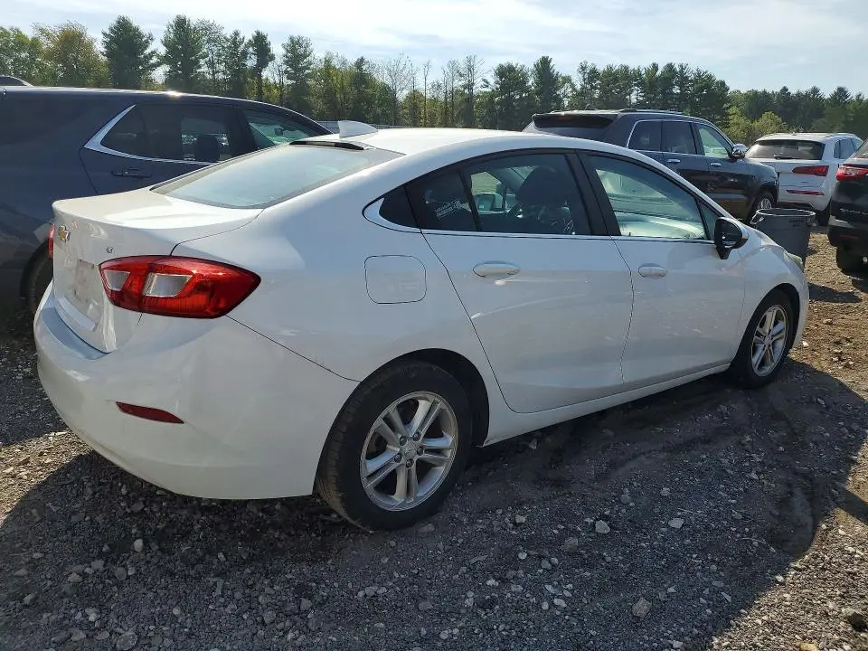 2016 CHEVROLET CRUZE LT  