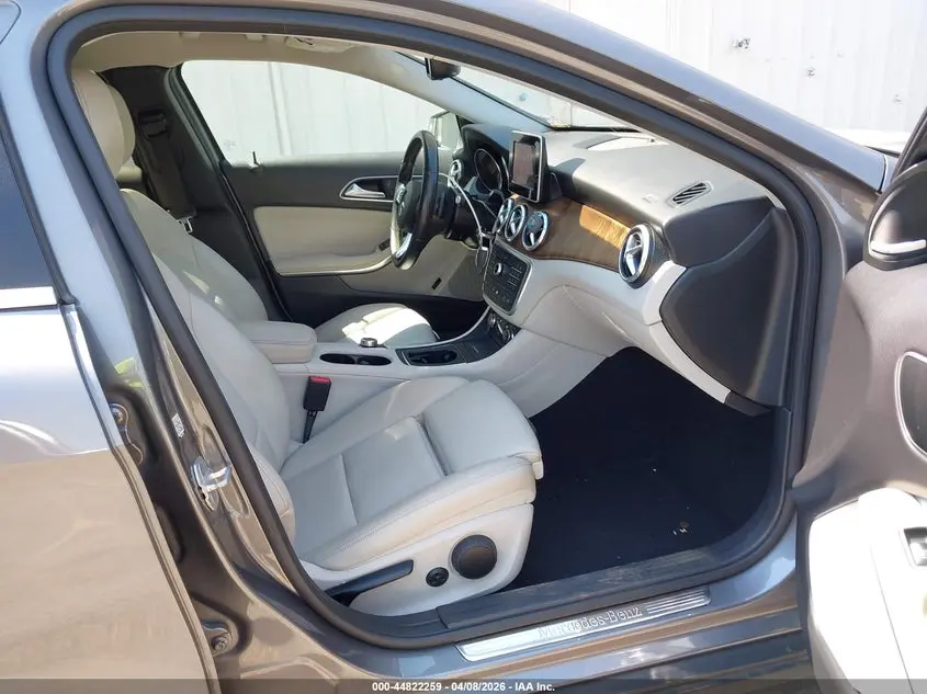 2016 MERCEDES-BENZ GLA 250 4MATIC