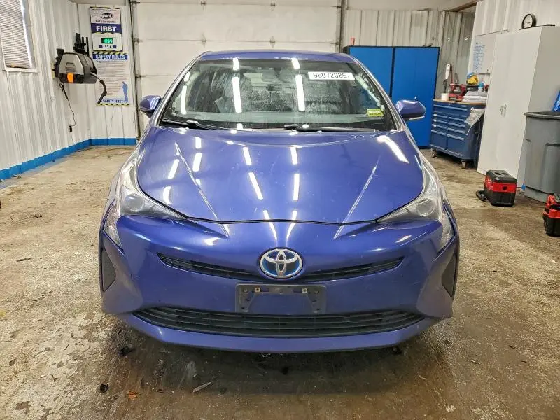 2016 TOYOTA PRIUS   
