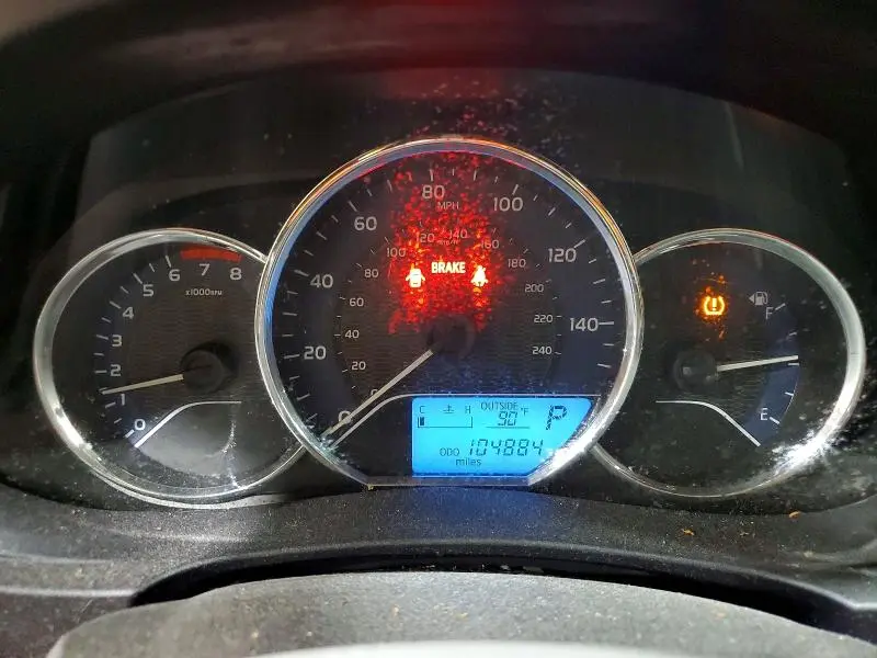 2016 TOYOTA COROLLA LE PLUS  