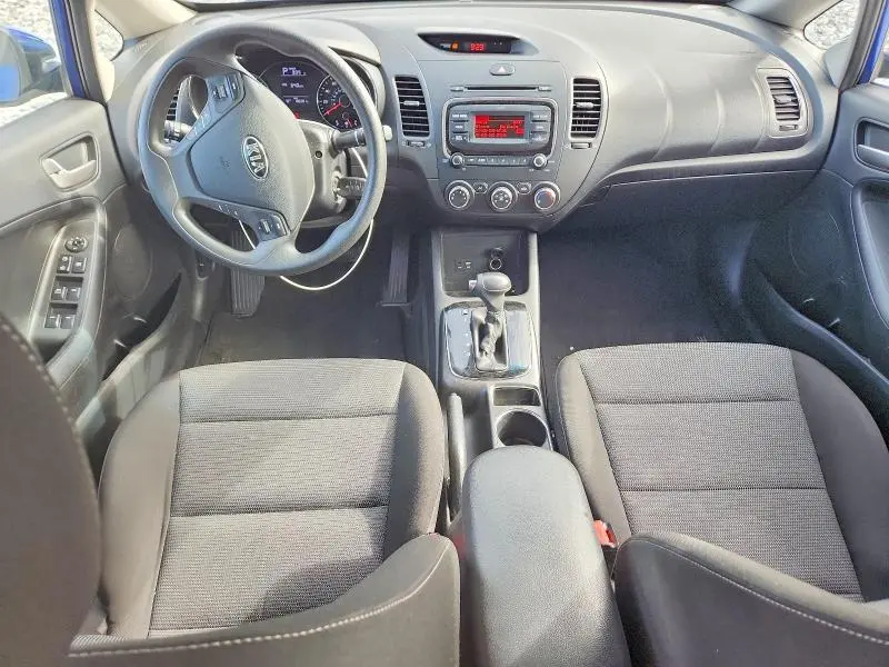 2017 KIA FORTE LX  