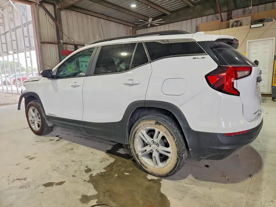2022 GMC TERRAIN SLE  