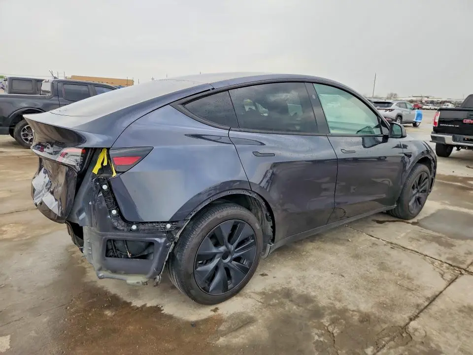 2024 TESLA MODEL Y   