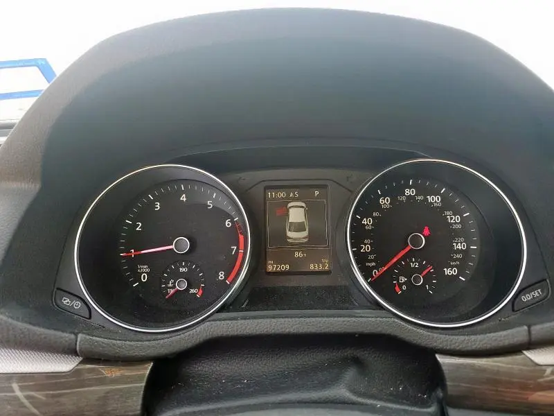 2017 VOLKSWAGEN PASSAT SE