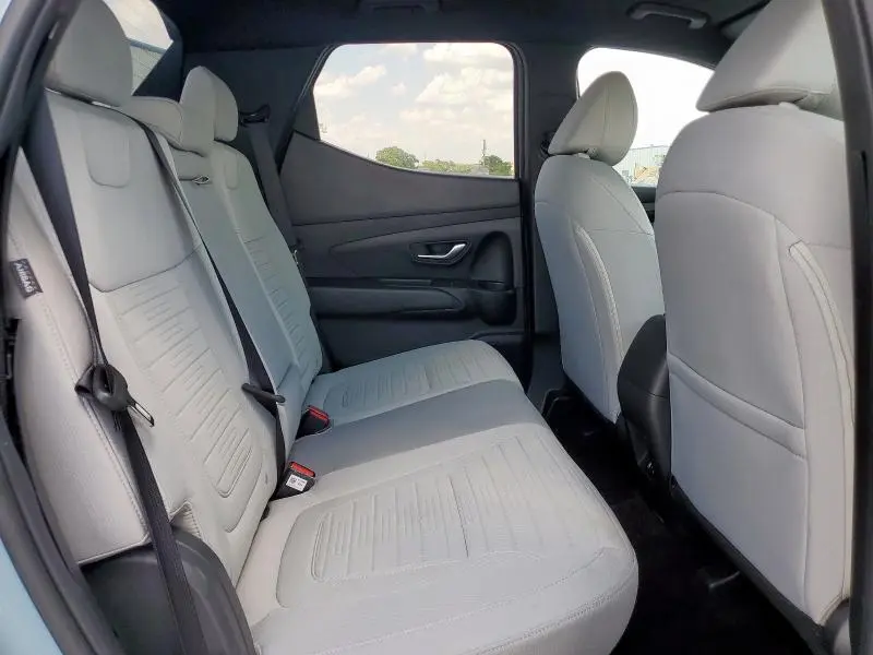 2025 HYUNDAI SANTA CRUZ SE  