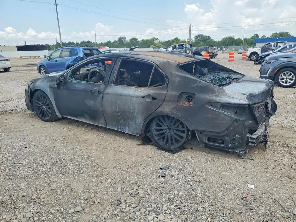 2022 TOYOTA CAMRY XSE  