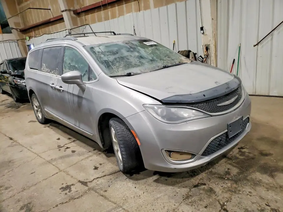 2017 CHRYSLER PACIFICA TOURING L  