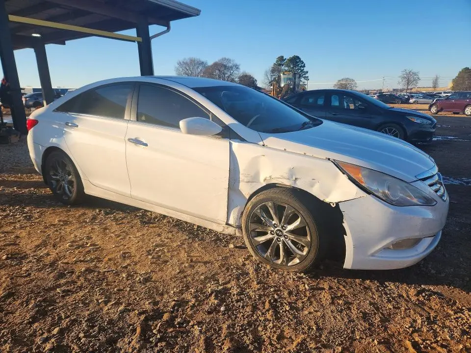 2011 HYUNDAI SONATA SE  