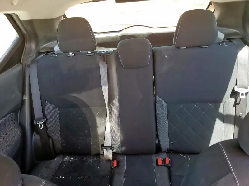 2019 NISSAN KICKS S  