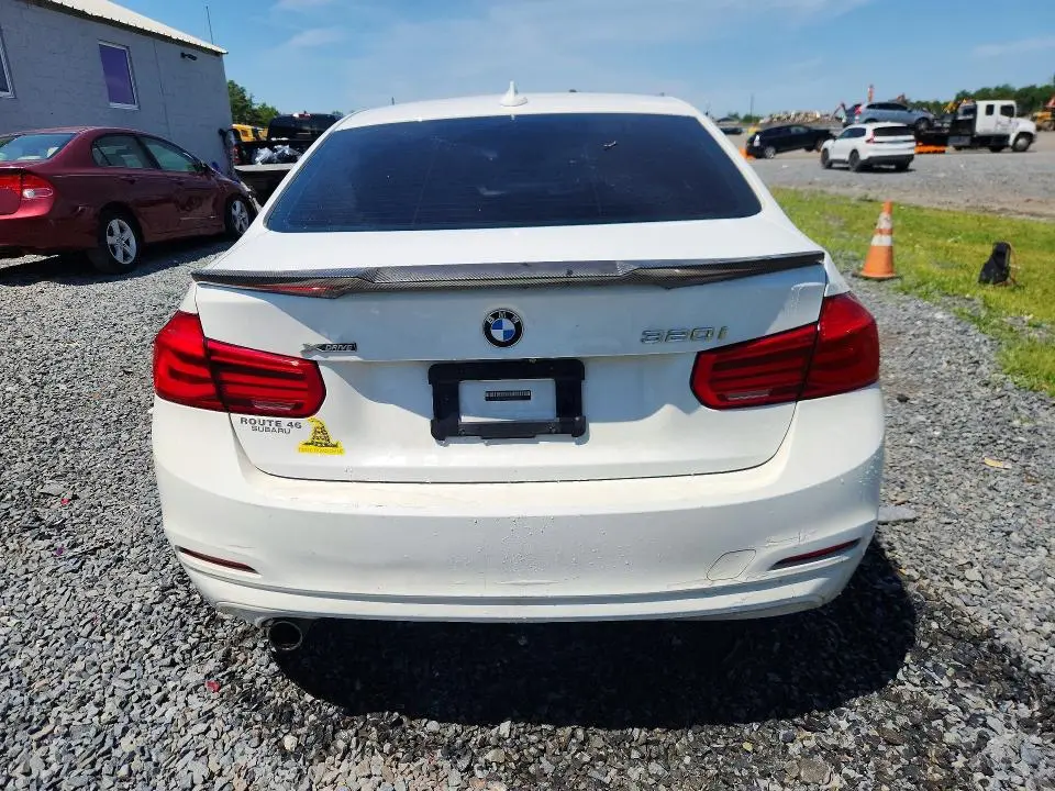 2018 BMW 320 XI  