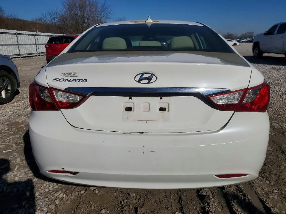 2013 HYUNDAI SONATA GLS  