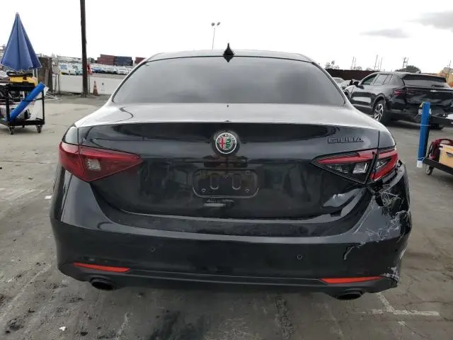 2020 ALFA ROMEO GIULIA TI  