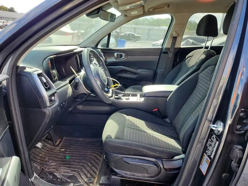 2022 KIA SORENTO LX  