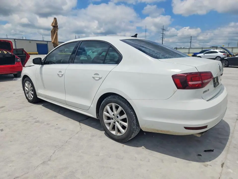 2017 VOLKSWAGEN JETTA SE  