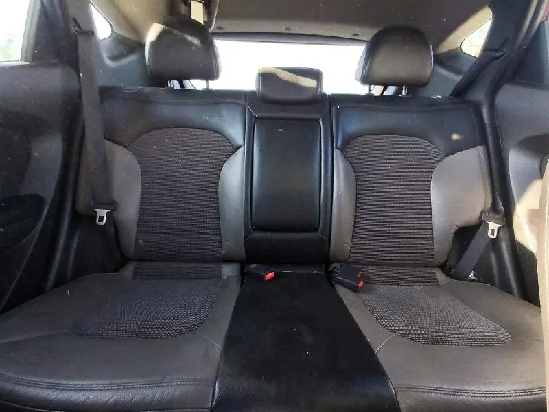 2011 HYUNDAI TUCSON GLS  