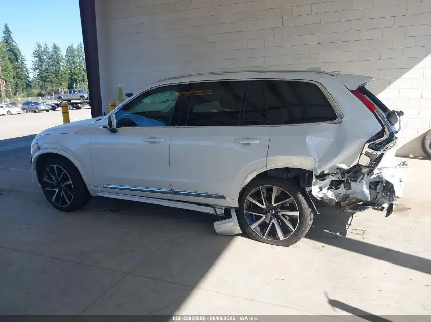 2023 VOLVO XC90 B5 PLUS