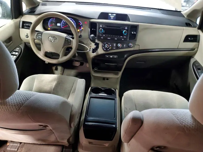 2011 TOYOTA SIENNA LE 7-PASSENGER  