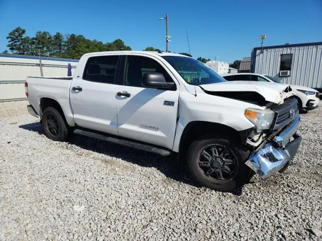 2015 TOYOTA TUNDRA CREWMAX SR5  
