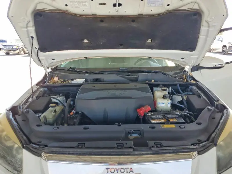 2013 TOYOTA RAV4 EV BASE  