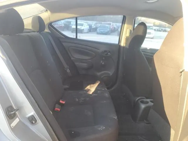 2013 NISSAN VERSA S  
