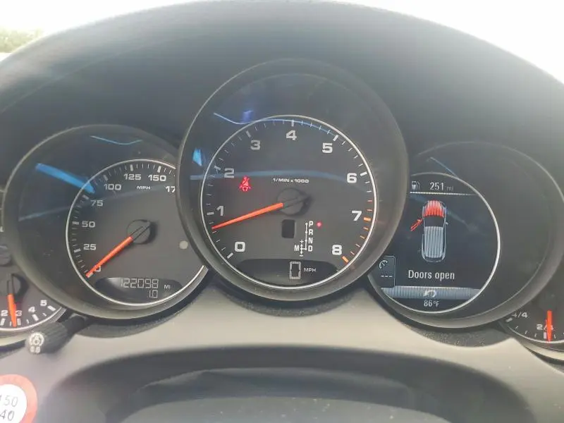 2016 PORSCHE CAYENNE   
