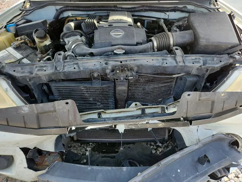 2014 NISSAN FRONTIER SV  