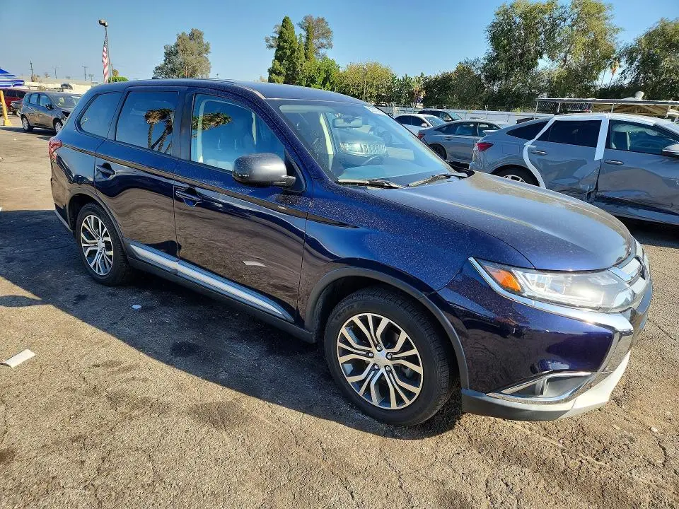 2017 MITSUBISHI OUTLANDER ES  
