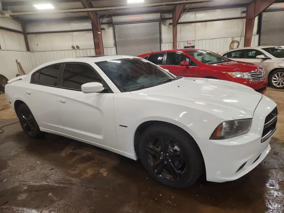 2013 DODGE CHARGER R  