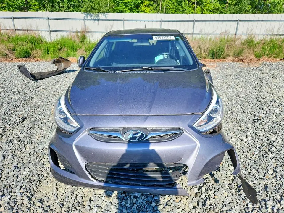 2014 HYUNDAI ACCENT SE  
