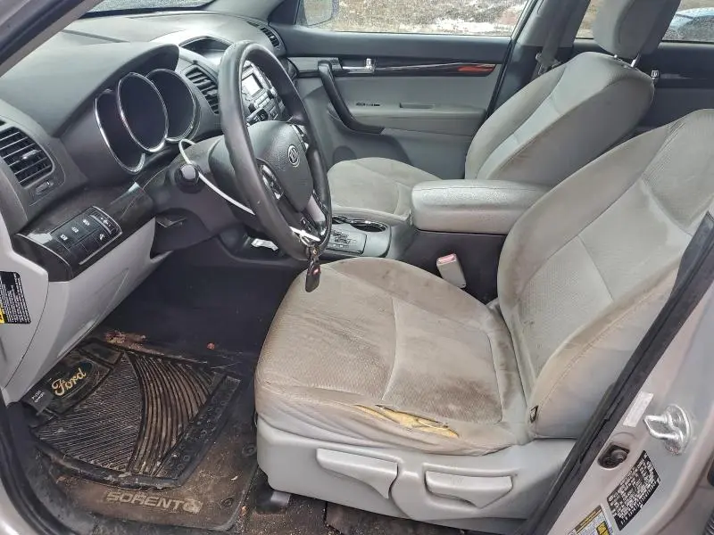 2012 KIA SORENTO BASE  