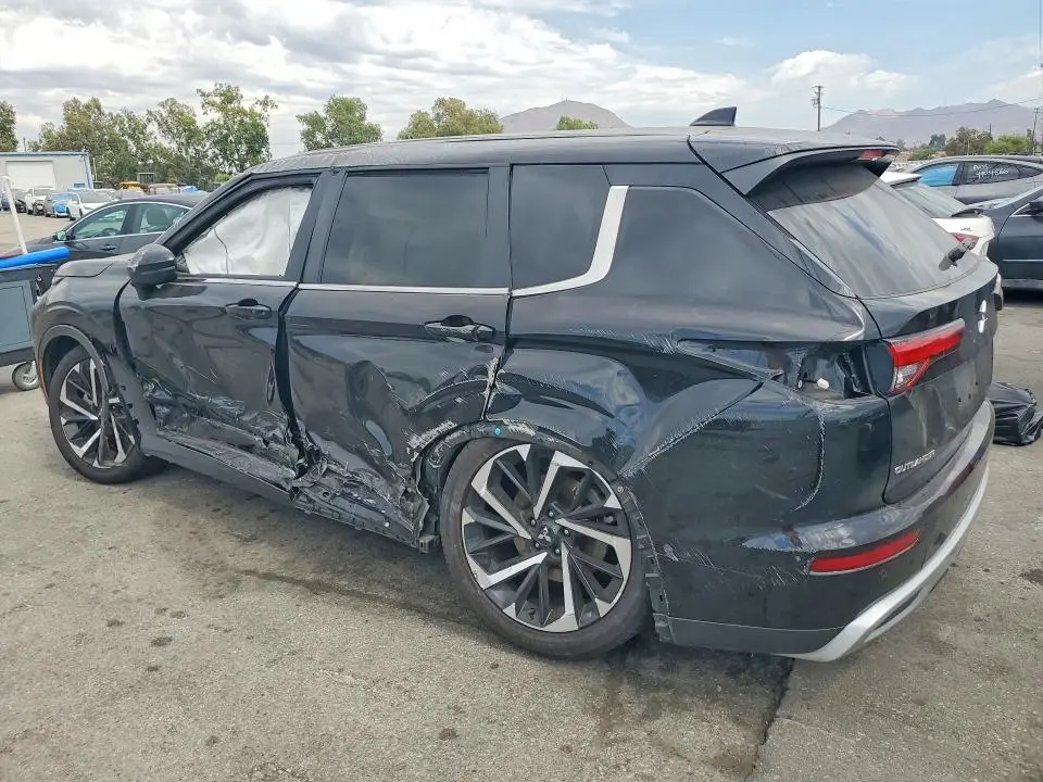 2024 MITSUBISHI OUTLANDER SE  