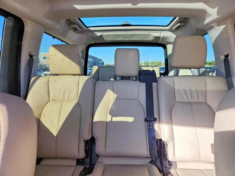 2016 LAND ROVER LR4 HSE LUXURY  
