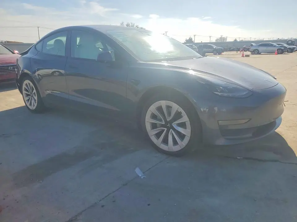 2022 TESLA MODEL 3   