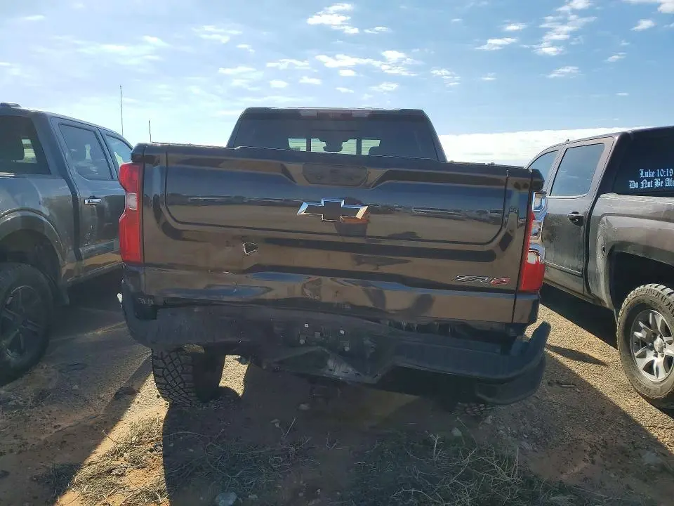 2024 CHEVROLET SILVERADO K1500 ZR2  