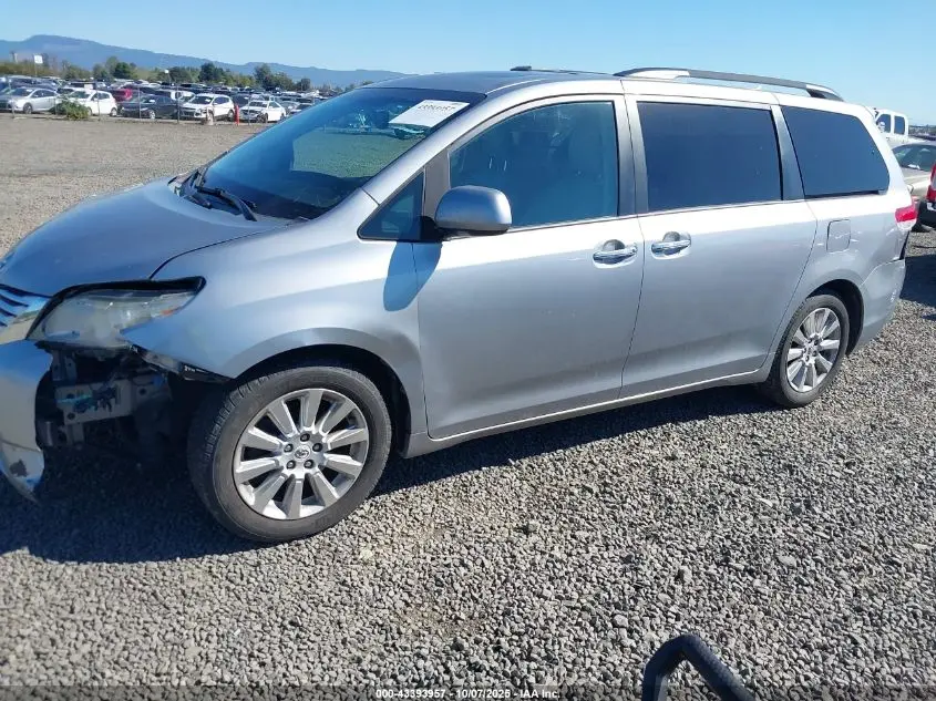 2011 TOYOTA SIENNA LIMITED