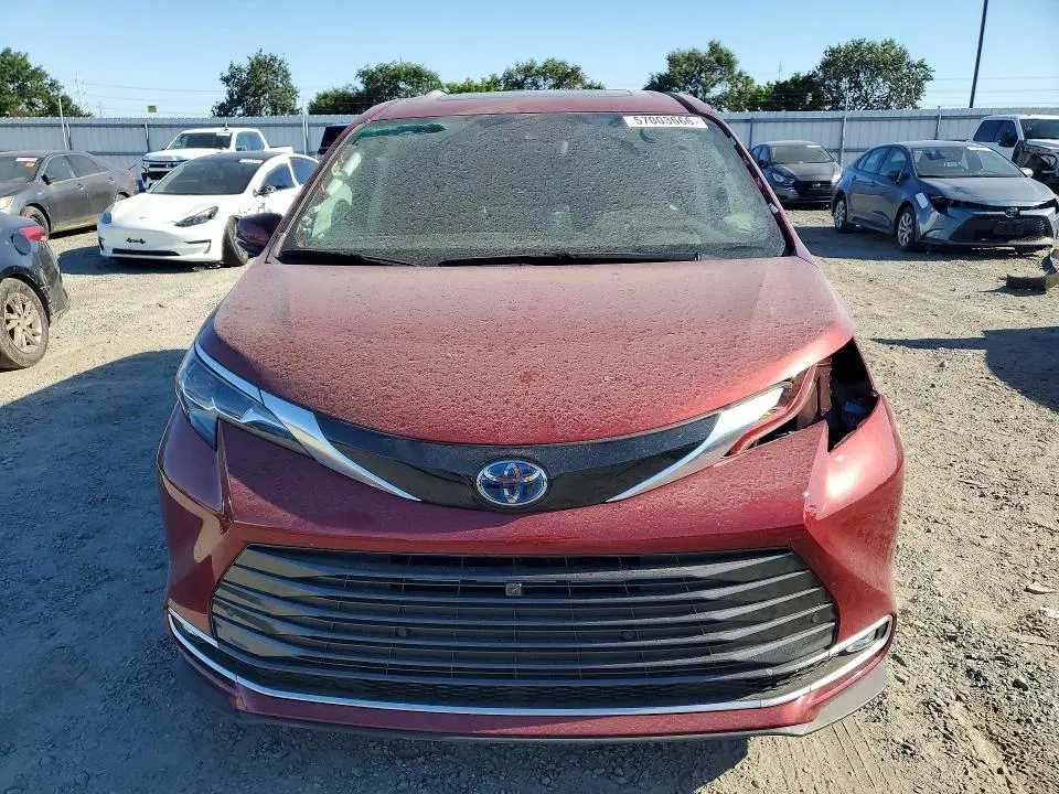 2024 TOYOTA SIENNA PLATINUM 7-PASSENGER  