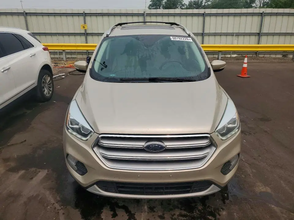 2017 FORD ESCAPE TITANIUM  