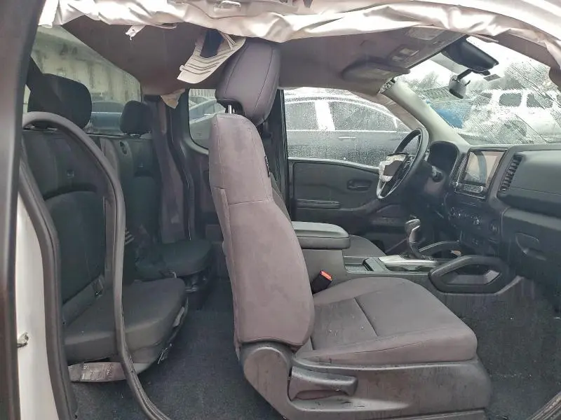 2024 NISSAN FRONTIER S  