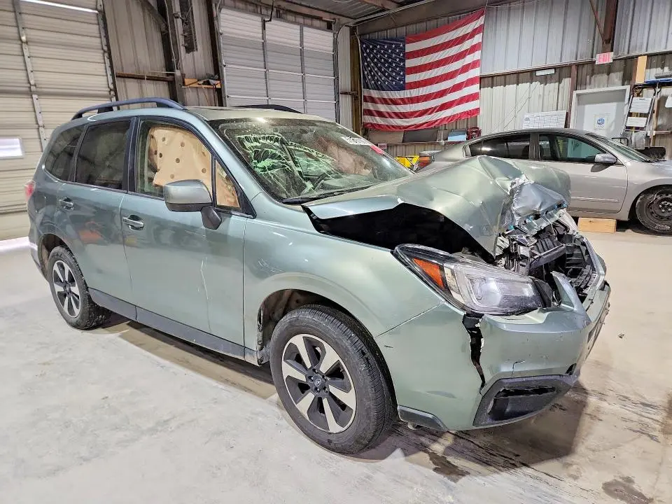 2018 SUBARU FORESTER   