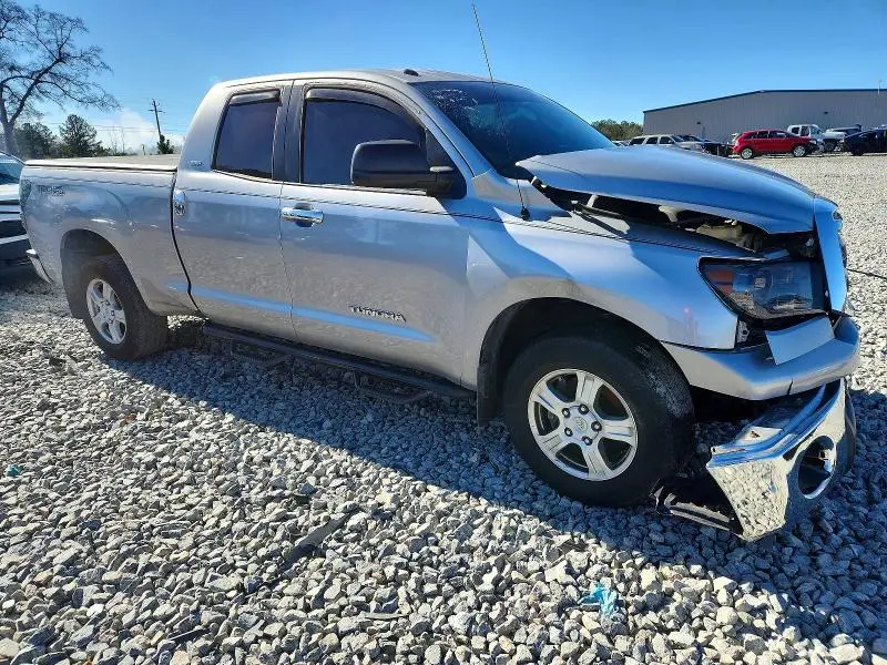 2011 TOYOTA TUNDRA DOUBLE CAB SR5  