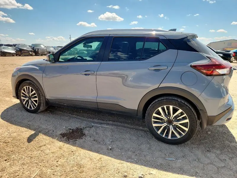 2022 NISSAN KICKS SV  