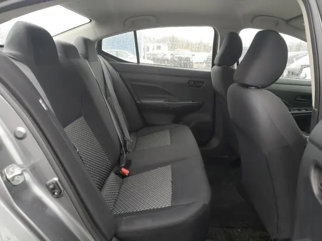 2021 NISSAN VERSA S  
