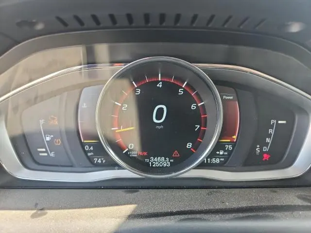 2016 VOLVO XC60 T6 PREMIER  