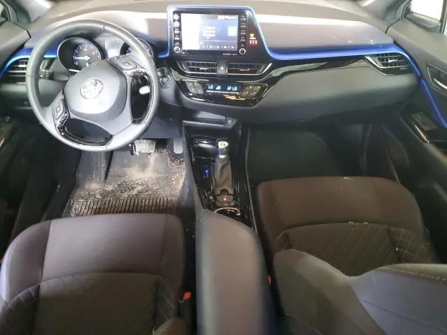 2020 TOYOTA C-HR XLE  