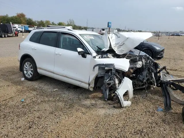 2016 VOLKSWAGEN TOUAREG SPORT  