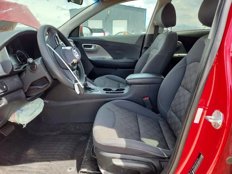 2017 KIA NIRO LX  