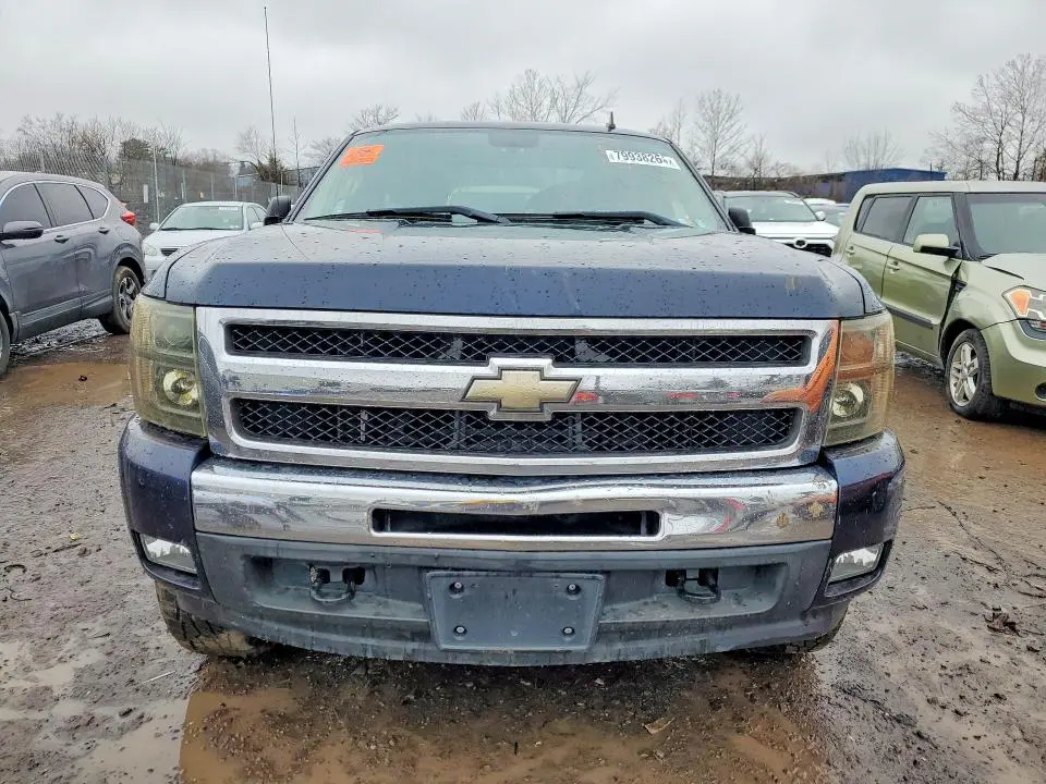 2011 CHEVROLET SILVERADO K1500 LT  