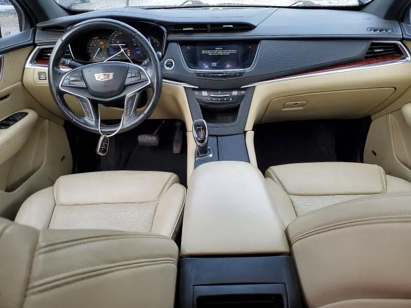 2019 CADILLAC XT5 LUXURY  