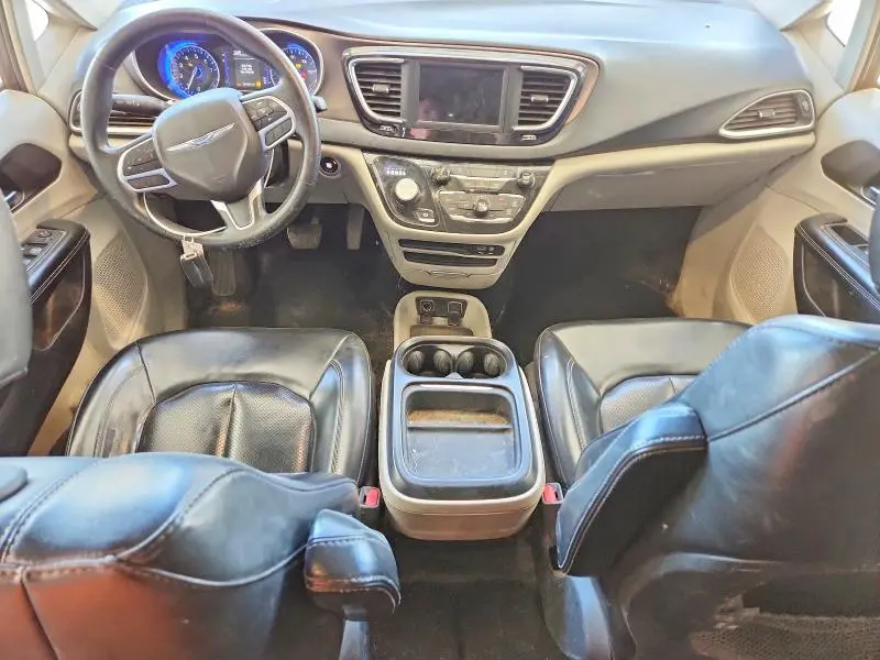 2020 CHRYSLER VOYAGER LXI  